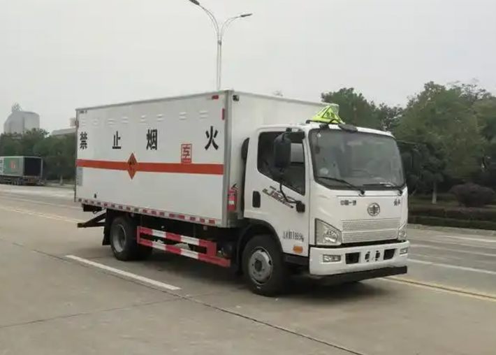 台安爆破器材运输车可以上高速吗？